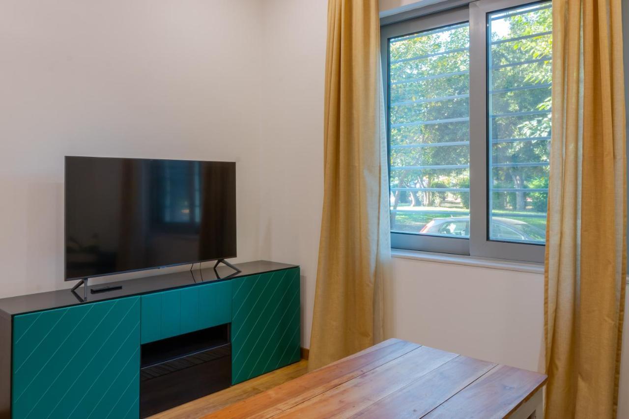 Academia Apartments By The Park Athènes Extérieur photo